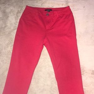 Forever 21’s skinny red pants